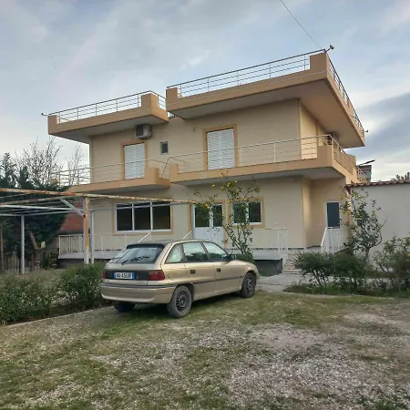 Spinarica * Zverneci